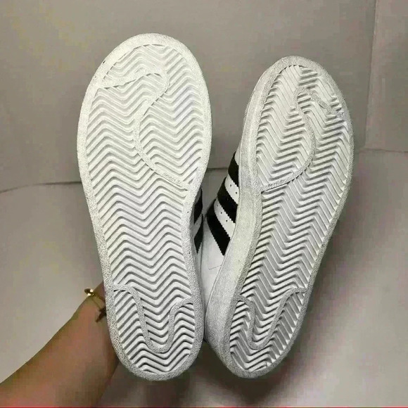 ADDIAS Unisex Kid’s Superstar White Black Stripe Sz 3 School Preppy Classic - Picture 6 of 11